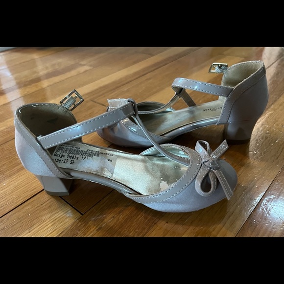 First pair of heels! - Picture 3 of 4